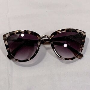 Dark Brown Marbled Rounded Cat’s Eye Sunglasses
